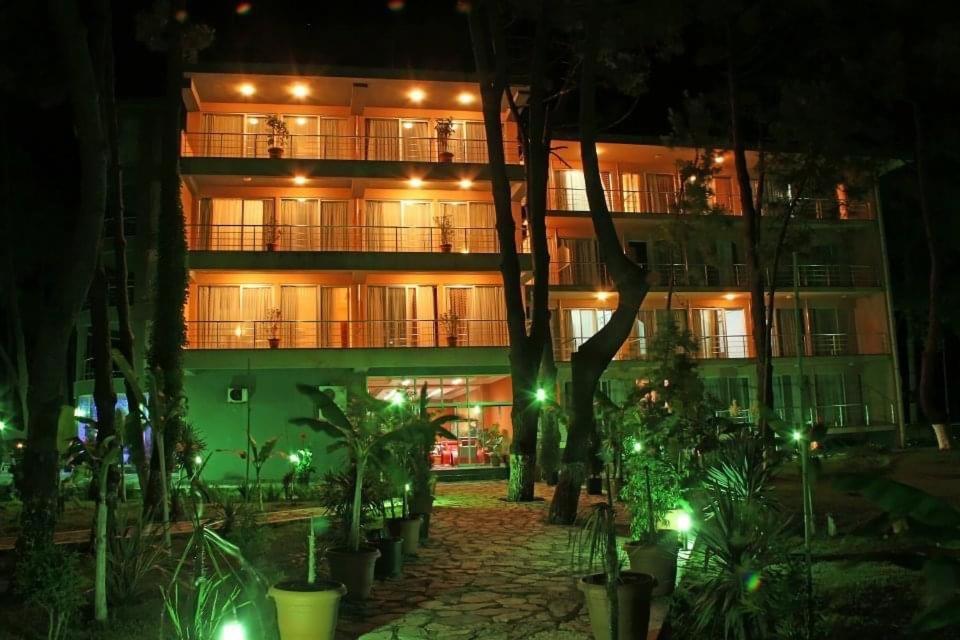 Andamati Beach Resort Grigoleti Ngoại thất bức ảnh